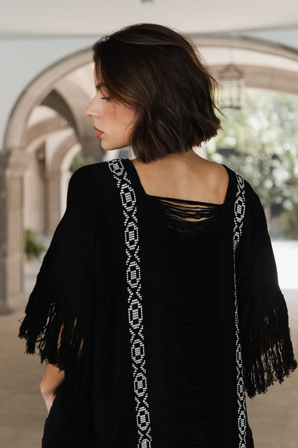 Xpu ha Kimono handmade in mexico sustainable fashion by motsera collective